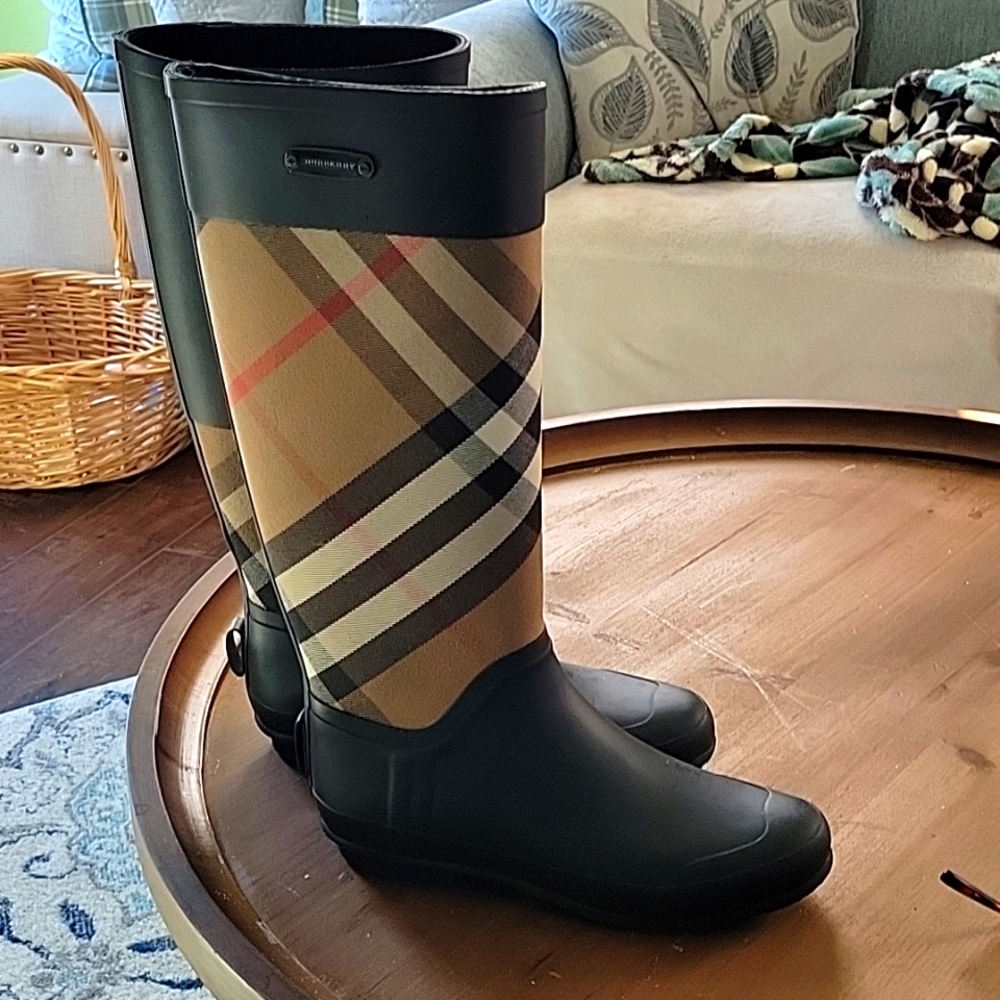 Burberry Womens Rain Boots
